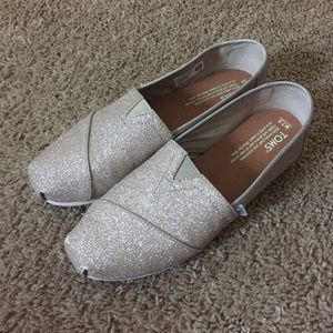 TOMS Rose Gold Glitter Classics ✨